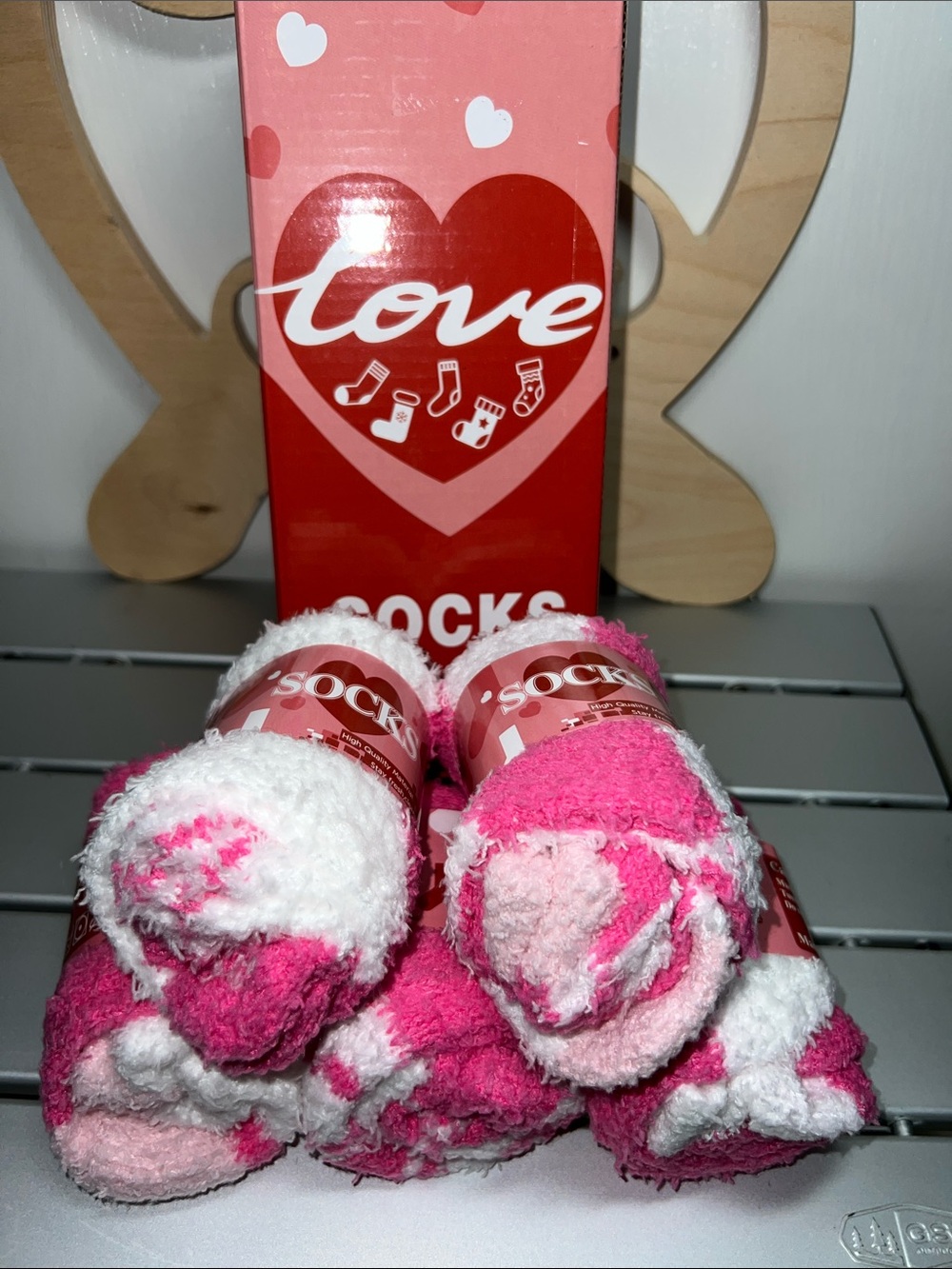 5 Pairs of Love Women’s Fuzzy Socks - Pink & White